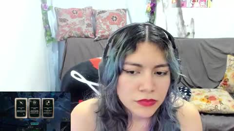 Vaiolet1314 online show from March 14, 3:10 am