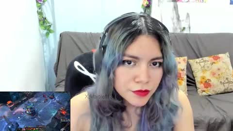 Vaiolet1314 online show from March 11, 3:20 am