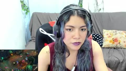 Vaiolet1314 online show from March 10, 3:00 am