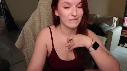 Val online show from November 20, 9:01 pm