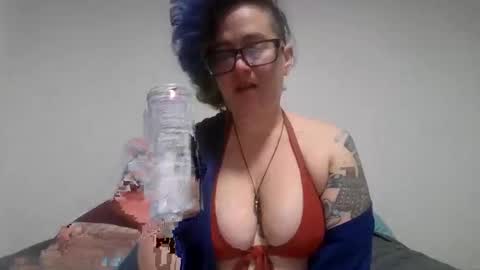 valarieak online show from September 22, 1:21 am