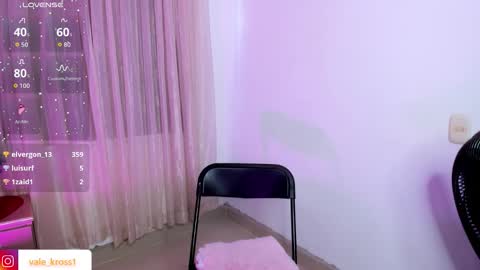 HI IM NEW online show from October 12, 8:21 pm