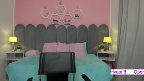 Snapshot of valemontoya chatting on February 6, 4:42 am Valentina Montoya online show from February 6, 4:42 am