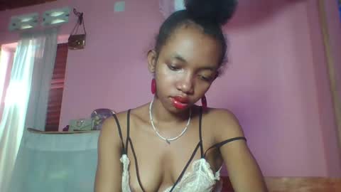 valencia302364 online show from February 24, 4:38 am