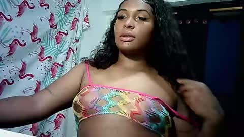 Snapshot of valencutt chatting on February 22, 11:35 pm valencutt online show from February 22, 11:35 pm