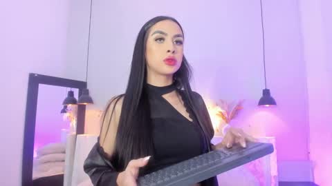 Valentina online show from January 16, 7:20 pm