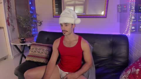 Snapshot of valentin_hoffman chatting on December 13, 12:50 pm valentin_hoffman online show from December 13, 12:50 pm