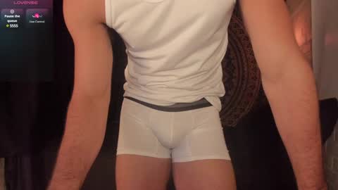 Snapshot of valentin_hoffman chatting on February 8, 10:39 am valentin_hoffman online show from February 8, 10:39 am