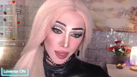 Amanda online show from November 29, 3:30 pm