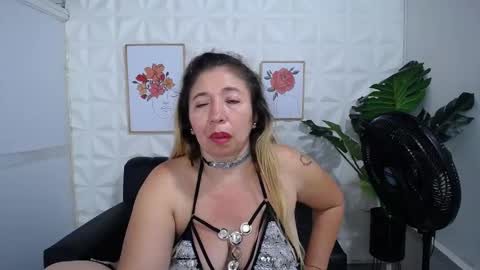 Valentina  online show from February 27, 5:29 am
