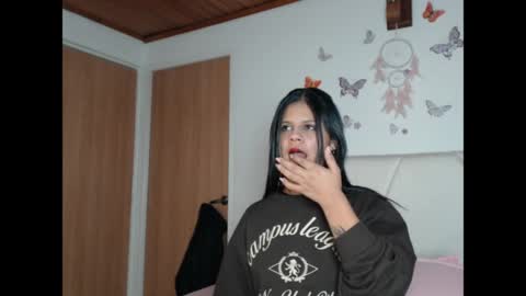 valentina  online show from April 9, 4:38 am