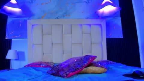 Valentina  online show from December 1, 11:36 pm