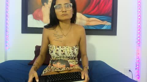 Valentina online show from January 24, 6:25 pm