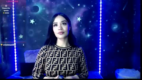 valentinarojass_ online show from April 6, 1:45 pm