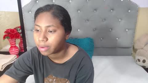 valentina vega online show from November 18, 7:00 am