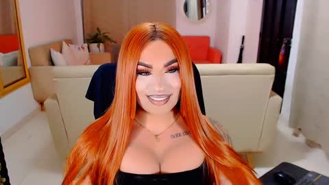 Snapshot of valentinaxqueen chatting on January 26, 12:47 am online show from January 26, 12:47 am