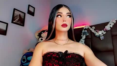 Snapshot of valentinne_marian chatting on September 17, 8:07 am Marian online show from September 17, 8:07 am