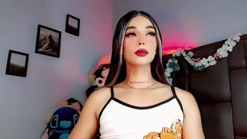 Snapshot of valentinne_marian chatting on September 12, 9:22 am Marian online show from September 12, 9:22 am