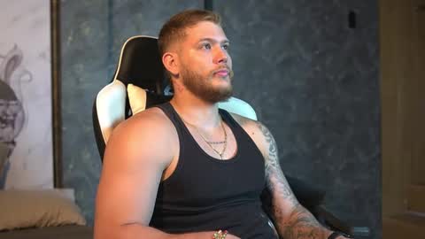 Valentino Ferrari online show from September 24, 2:07 am