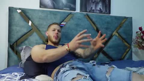 Valentino Ferrari online show from October 2, 1:37 am