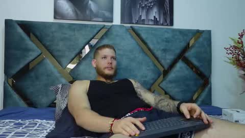 Valentino Ferrari online show from October 23, 2:02 am