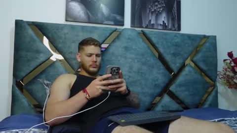 Valentino Ferrari online show from October 1, 1:27 am