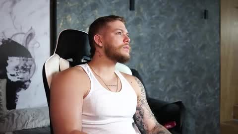 Valentino Ferrari online show from September 26, 4:20 am