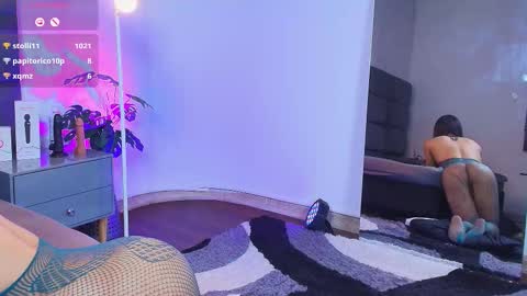 valentino moon online show from February 21, 6:27 am