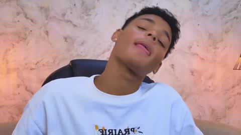 valentino_thompson online show from October 12, 7:38 pm