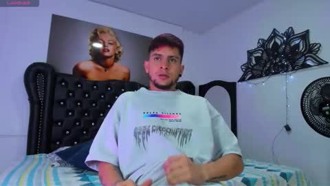 Manuel online show from December 22, 6:36 pm