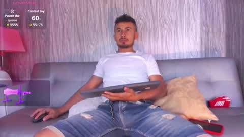  Valentinos  online show from October 10, 8:57 pm