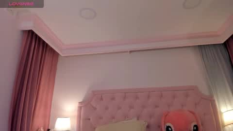 Vale Toro  online show from November 13, 11:13 am