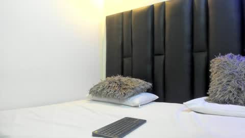 valeri_tafur online show from February 2, 10:56 am