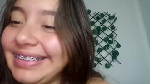 Snapshot of valeria_cherry chatting on February 25, 8:21 pm valeria online show from February 25, 8:21 pm