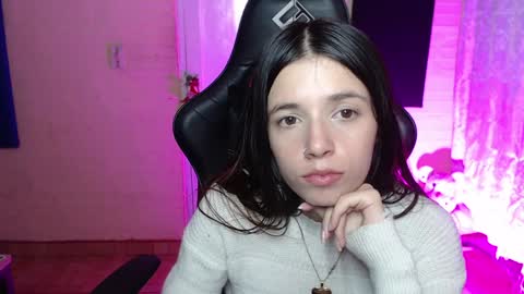   online show from February 6, 7:56 am