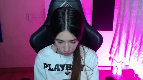   online show from December 28, 8:05 am