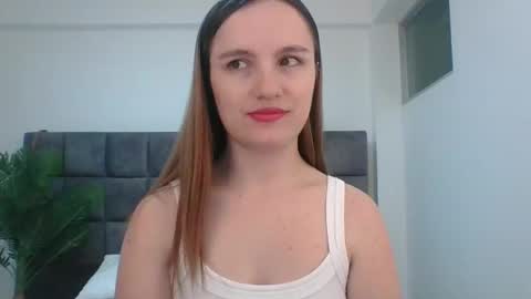 valeriafrannco online show from February 7, 3:13 am