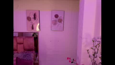 Snapshot of valeriaruiz_1 chatting on December 3, 6:55 pm Valeria online show from December 3, 6:55 pm