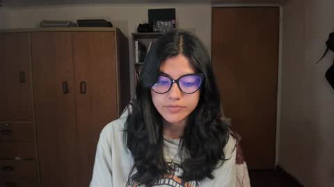 Val  online show from January 7, 3:35 am