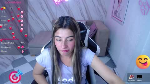 Snapshot of valerie_b chatting on January 28, 6:05 am valerie_b online show from January 28, 6:05 am