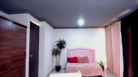 Valerie fox online show from October 4, 3:10 pm