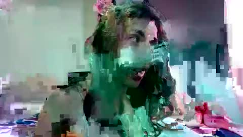 Snapshot of valerie_rousse chatting on February 19, 9:58 pm valerie_rousse online show from February 19, 9:58 pm