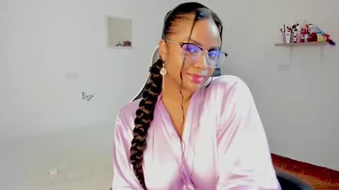 Snapshot of valeriebl chatting on September 11, 10:55 pm Valerie Blake online show from September 11, 10:55 pm