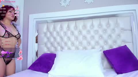 Snapshot of valeriediazx chatting on March 1, 3:16 pm valeri online show from March 1, 3:16 pm