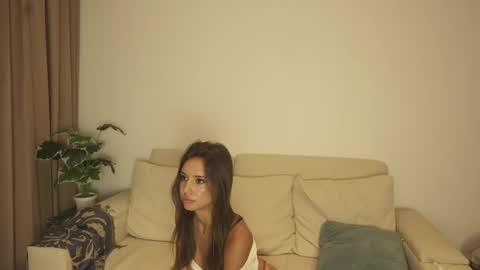 Snapshot of valerieh chatting on February 17, 11:33 pm Valerie online show from February 17, 11:33 pm