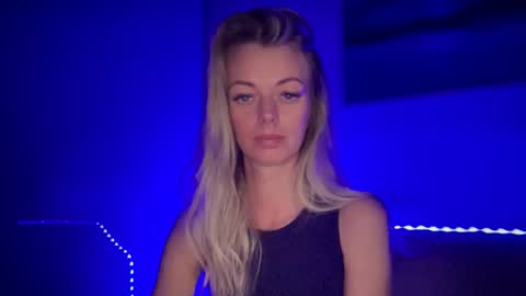 Valerie  online show from September 12, 5:48 pm