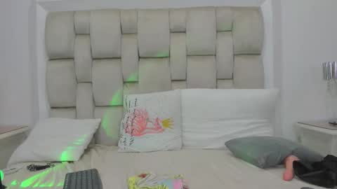 Valerie online show from January 12, 7:21 pm