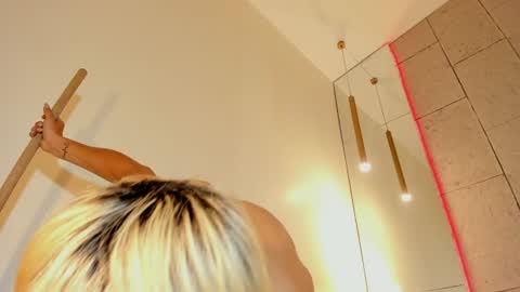 Snapshot of valerietorrealba chatting on January 31, 11:13 pm Valeri online show from January 31, 11:13 pm