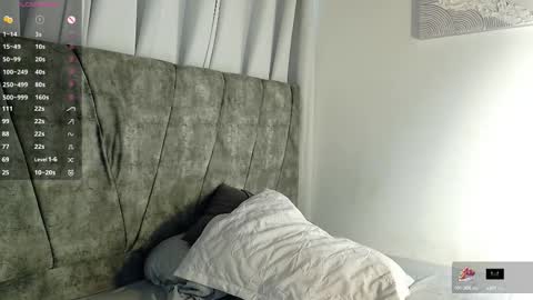 valerigallardo online show from October 16, 9:46 pm