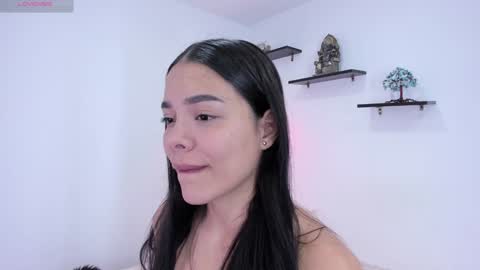 Snapshot of valery__nova chatting on December 21, 2:41 am Cris online show from December 21, 2:41 am